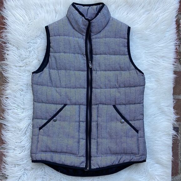 Black & White Herringbone Pattern Quilted Vest Size S - Picture 1 of 12